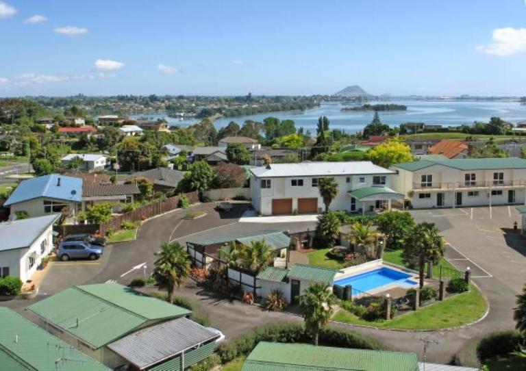 Cottage Park Thermal Motel - B&B Tauranga