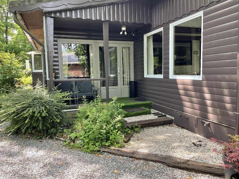 Chalet Siesta 3 chambres avec visite virtuelle disponible à la demande - B&B Durbuy