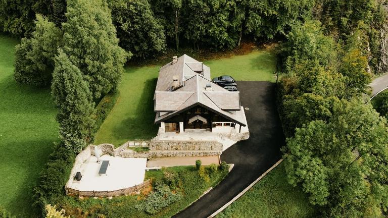 Chalet Kaz - Haute Savoie - 6 Chambres 12 couchages - B&B Vacheresse