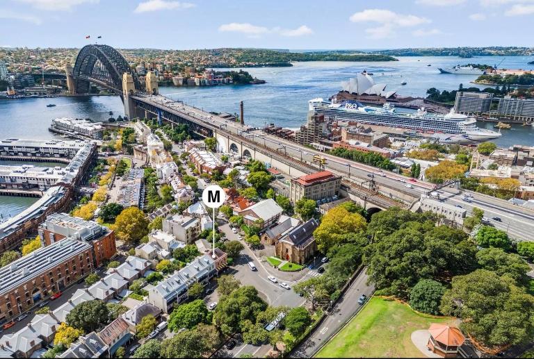 Luxury Colonial Terrace House in the Rocks - B&B Sydney