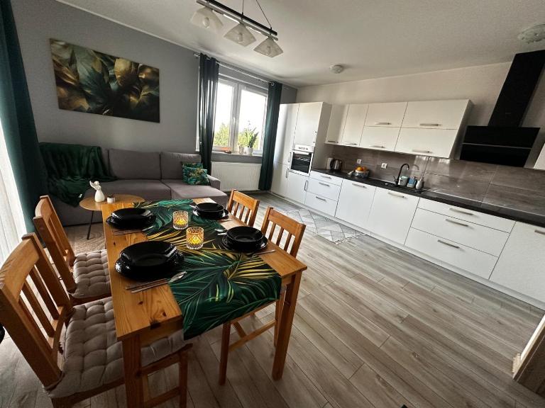 Urban Green Września,Przytulny apartament z parkingiem - B&B Września