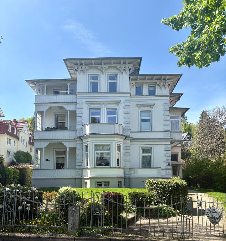 ApartRoß in Villa Eichbaum, zentrale Lage Bummelallee - Ferienwohnung Bad Harzburg
