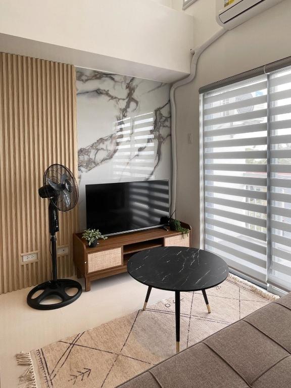 Elevated Living 2BR Mandurriao, Iloilo City - Bed and Breakfast Iloilo