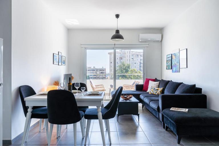 Phoenix 2-Bedroom Apartment - Chambres d'hôtes Larnaca