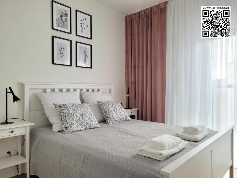 Factory apartment in historical estate, air conditioned, Metro - B&B Varsavia