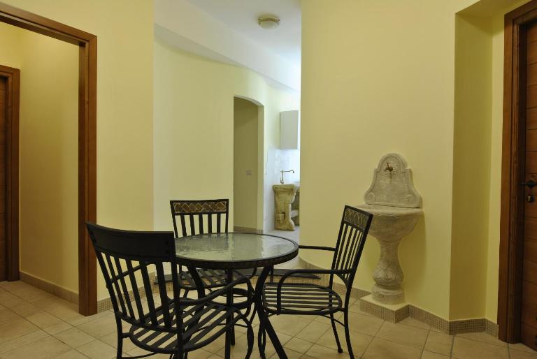 Roma Tourist House - B&B Roma