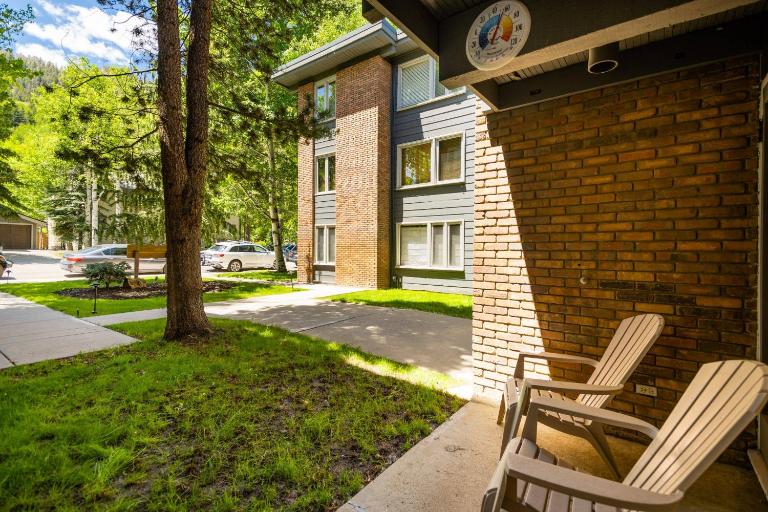 Cottonwoods 1-D - B&B Aspen