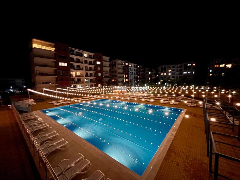 Alex MNL lux Apartment 2 free parking - B&B Bucarest