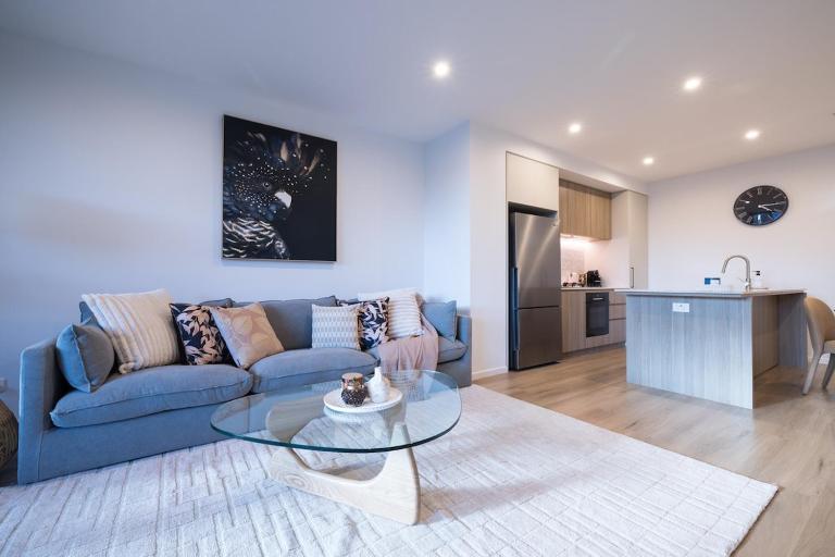 Stylish, Modern Retreat-style Apt, Sauna, Gym, Free Carpark, Walk to Gabba - B&B Brisbane