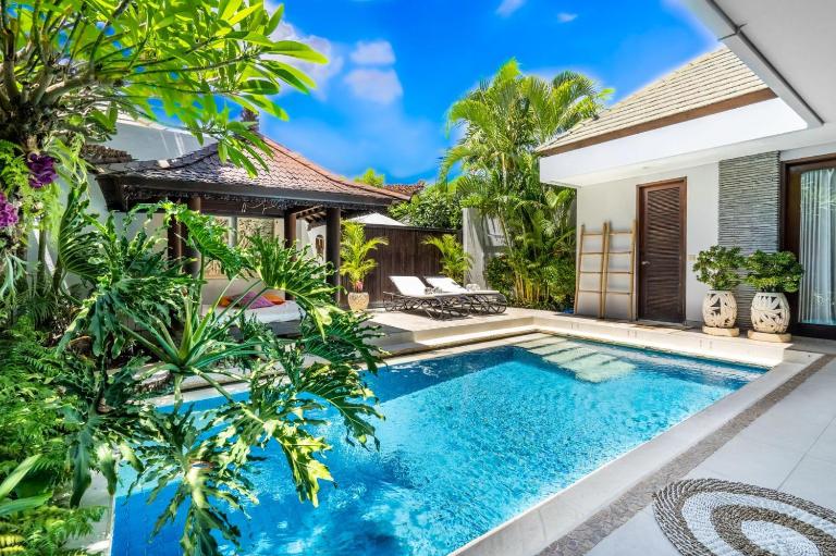 Kejora Beachfront Estate - Villa Murni moments from Sanur beach - Chambres d'hôtes Kelurahan Sanur