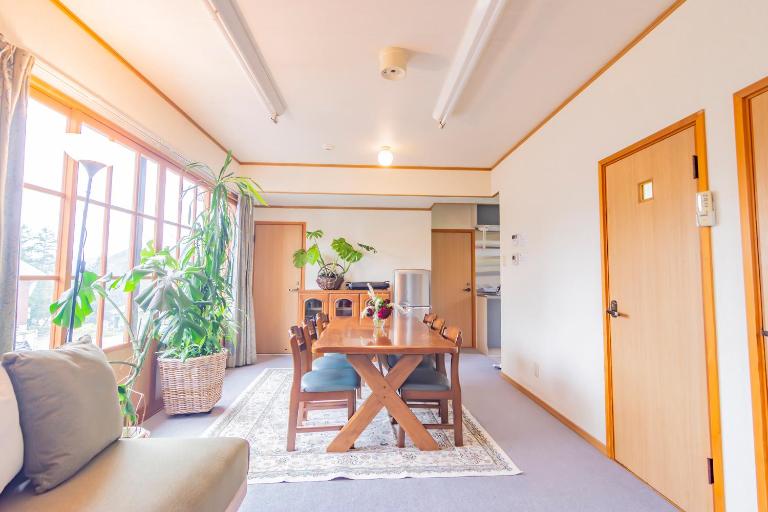 The Snowfront Apartment Nabe Sun -HAKUBA GORYU- - B&B Hakuba