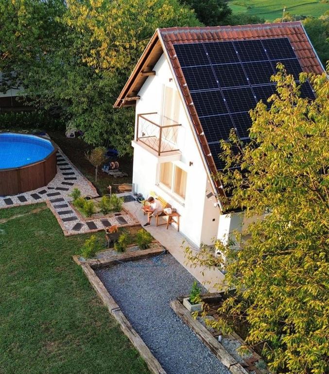 Tri Tresnje & Three Cherries - B&B Grabovnica