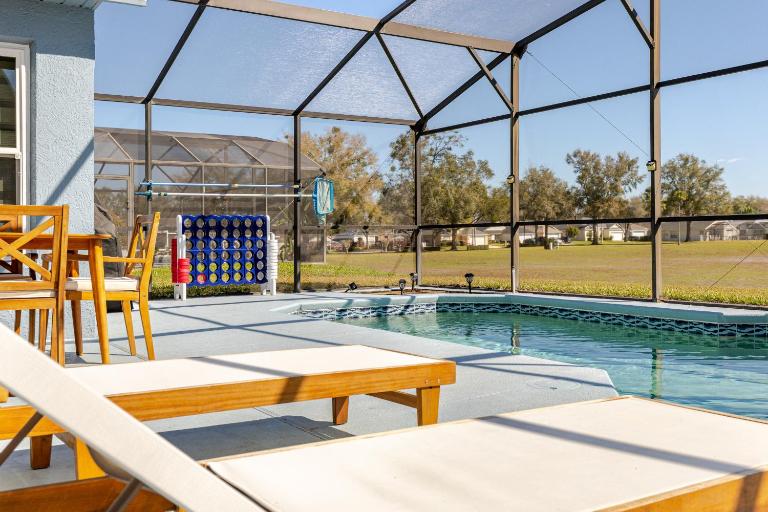 Modern 3BR Villa with Heated Pool & BBQ 14mi to Disney - Ferienwohnung Davenport