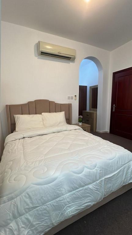 Khalifa A Home Stay Small Room - B&B Sabkhah