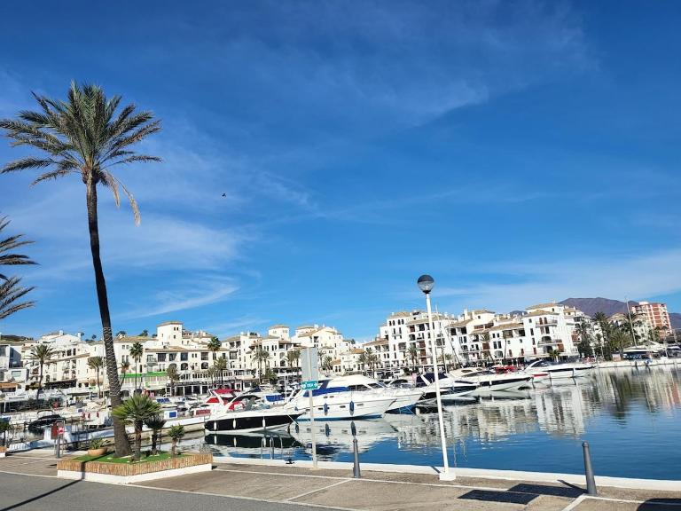2 Bed Apt with Private Solarium Puerto Duquesa - B&B Manilva