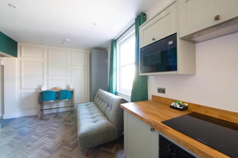 Newly Renovated Chandos Flat by Prescott Apartments - Ferienwohnung Bristol