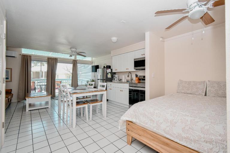 Park Place Unit 122 - B&B Cedar Key