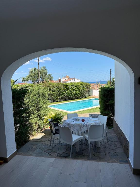 Set Cases - Renovated apartment in Riells - Bed and Breakfast l'Escala