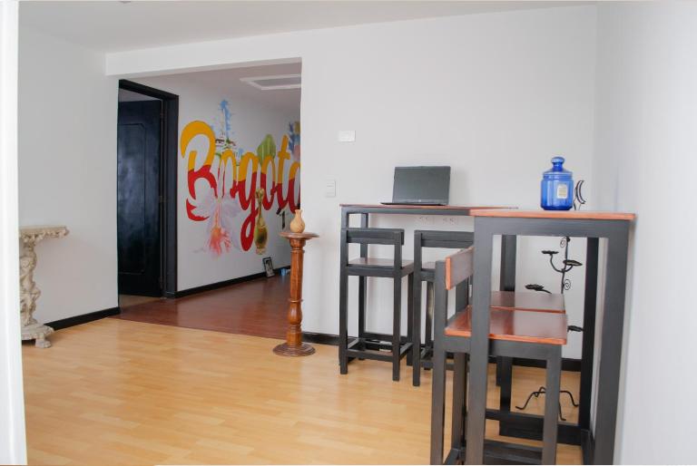Amaike Habitaciones con baño privado en Modelia cerca de Aeropuerto Embajada y Connecta26 - Ferienwohnung Bogotá