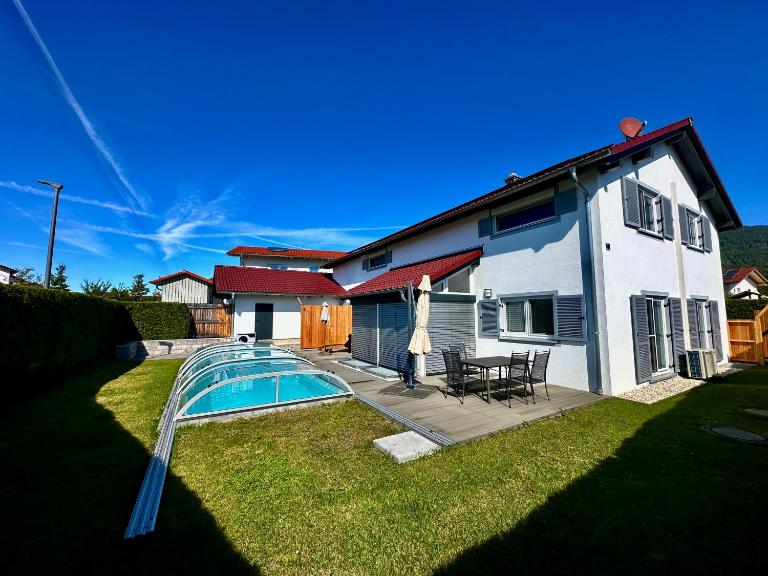 AlpenNest Mountain Oasis in Inzell - Ferienwohnung Inzell