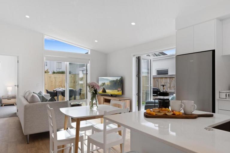 Perfect Papamoa Beach Bach - Ferienwohnung Papamoa