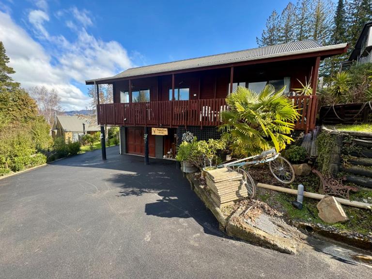 83b Conical Hill Rd - Access via Alpine Avenue - Chambres d'hôtes Hanmer Springs