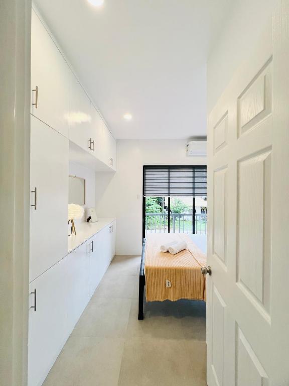 Cozy 3BR House for Groups with AC Wifi Free Parking - B&B Cebu City