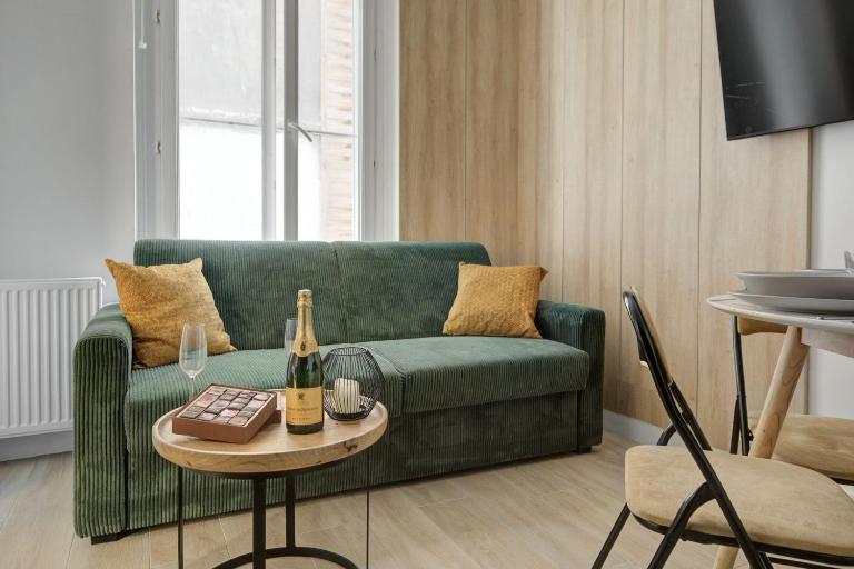 343 Michau - Cozy apartment near Sacré-Coeur - B&B Parigi