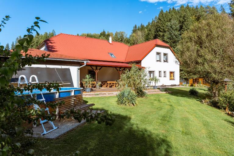 Penzion U rybníka - B&B Šumperk