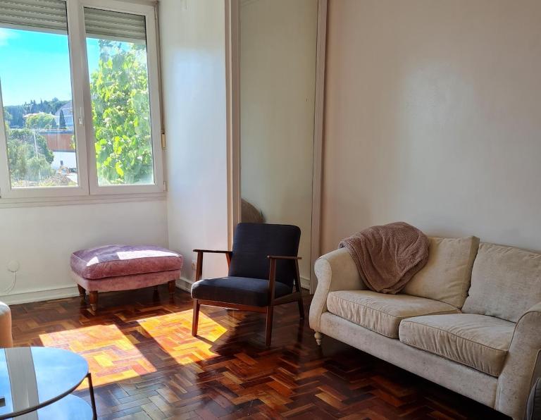 AC in the bedrooms, near the river, spacious - B&B Lisboa