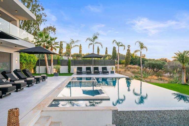 Serenity Blue Luxury Villa 7 Bedrooms - Ferienwohnung Hersonissos