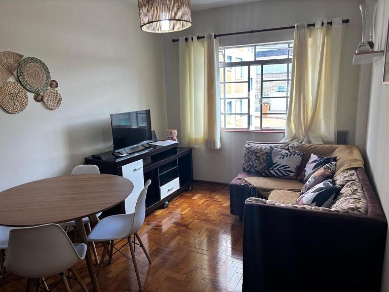 Apto Central com garagem - Ferienwohnung Serra Negra