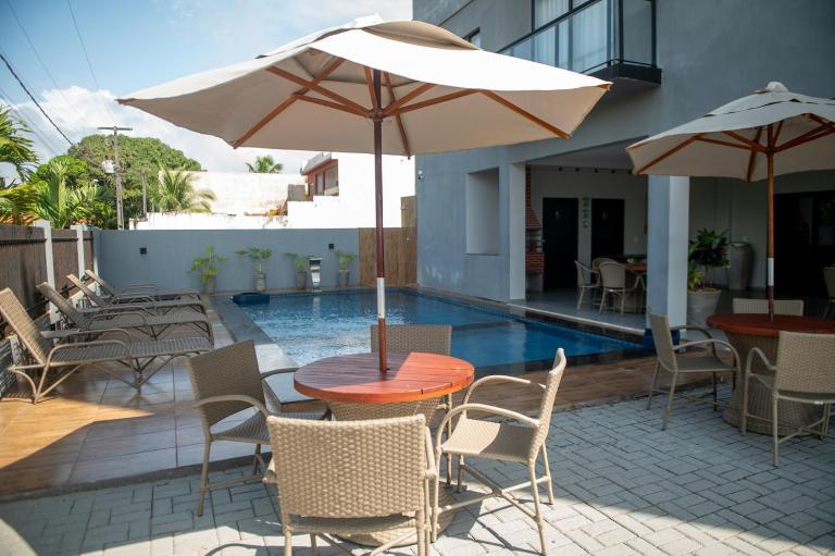 Apto a 100m da praia c 2 suites, Wi Fi e Piscina - Bed and Breakfast São Bento