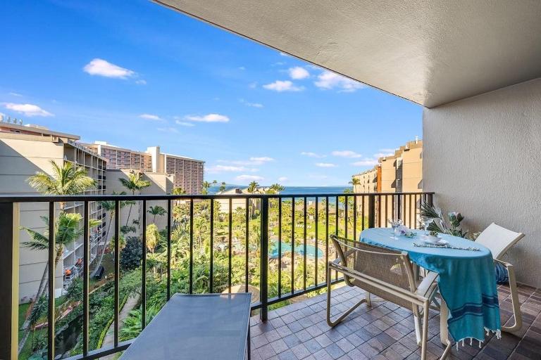 Kaanapali Shores 725 · KS 725 2BD in BeachFront Resort w Ocean V - Ferienwohnung Kahana