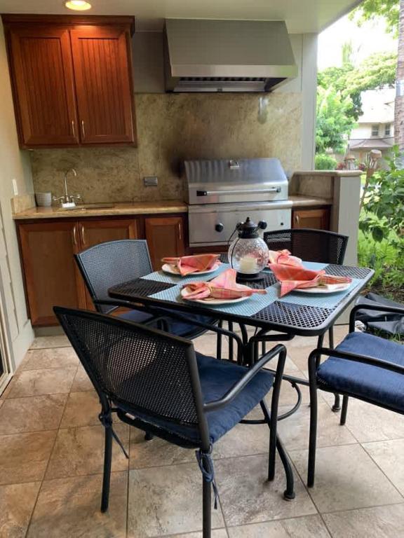Lovely Palm Villas Condo with Private Mauna Lani Beach Club Access - B&B Waikoloa