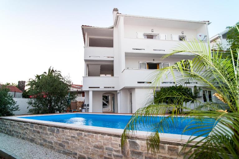 Apartment Ema - Ferienwohnung Rogoznica