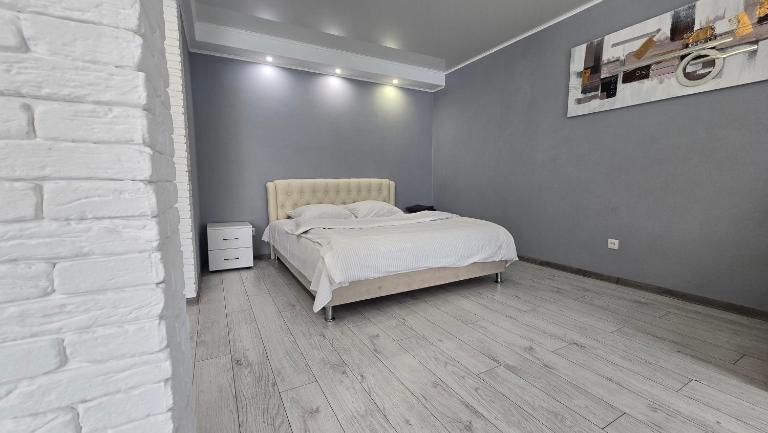 Apartaments on vulytsia Heroiv Ato 32 (97th Kvartal) - Chambres d'hôtes Kryvyï Rih