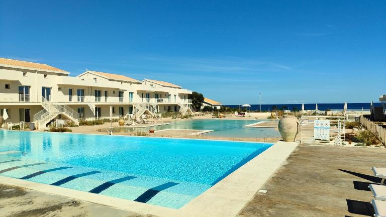 Borgo 84 Olimpia Holiday con Piscina fronte mare - Bed and Breakfast Marzamemi
