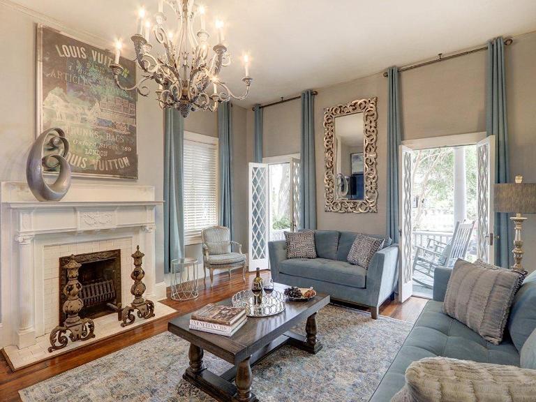 Southern Hall Lower - Bed and Breakfast Savannah