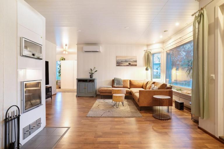 Aurora Forest Villa, Private Sauna By Lapland Host - B&B Rovaniemi
