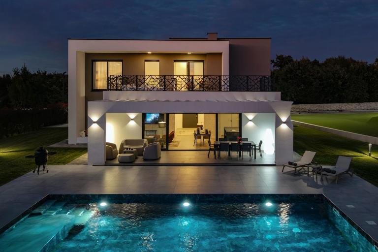 New! Luxury Villa Alta & Montira two heated pool - B&B Juršići