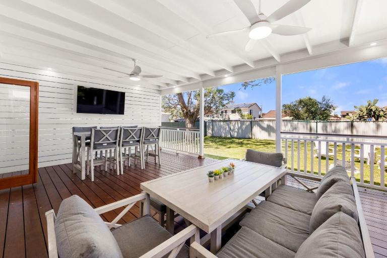 Barronstown - Pet Friendly with Fire Pit - B&B Callala Beach