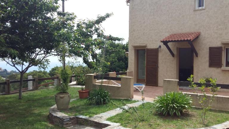 Bas de Villa chez Mr.Girolami Dominique - B&B Bastia