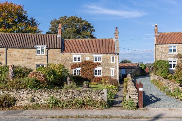 Court House - B&B Cropton