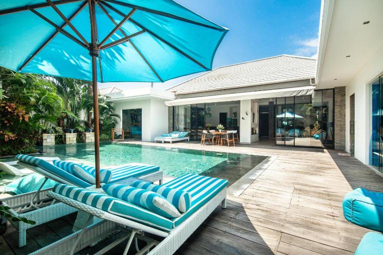 Modern 3BR Villa, 200m to Canggu Beach Bliss - B&B Canggu