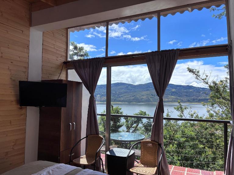 Lakeview Apartment in the Heart of Guatavita Bunk bed for Kids - B&B Guatavita