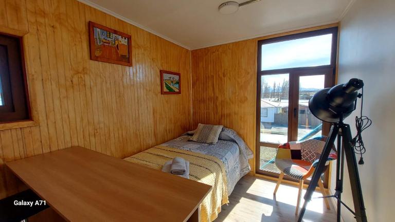 CABAÑA EL BUHO - ESMERALDA - Bed and Breakfast Puerto Natales