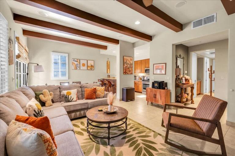 Alluring Desert Haven in La Quinta #A - Chambres d'hôtes La Quinta