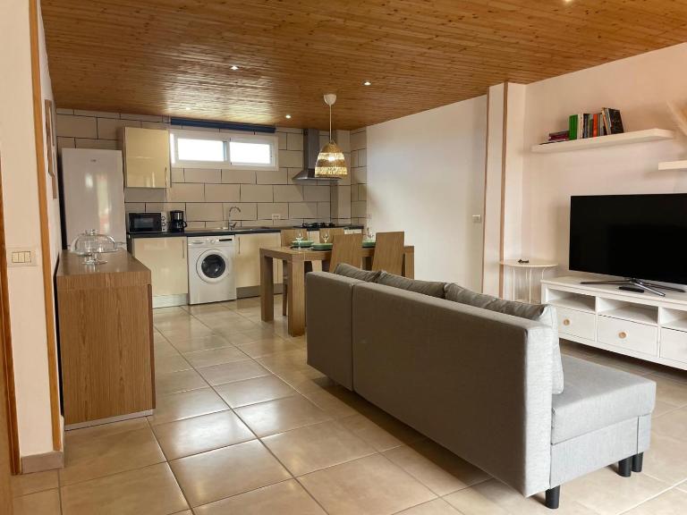 Acogedor Apartments A and B - Chío - B&B Chío