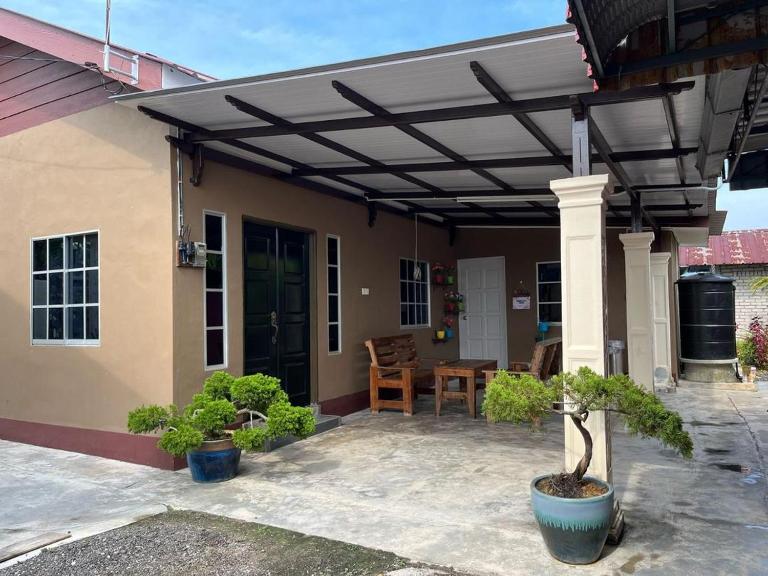 Homestay ABAH - Ferienwohnung Nibong Tebal